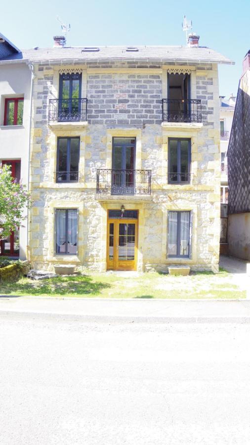 Appartement Au pied de la Dordogne à La Bourboule Extérieur photo